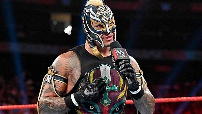 WWE IC Title Match Between GUNTHER And Rey Mysterio Set