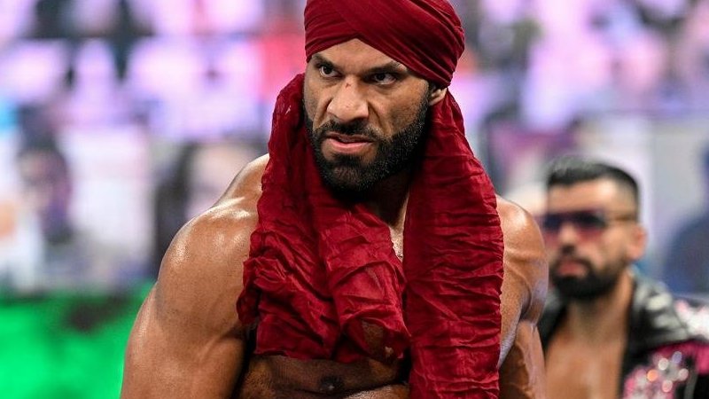 Jinder Mahal Returns To Action With New Faction