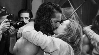 Seth Rollins Discloses Becky Lynch’s Fractured Vertebra Injury
