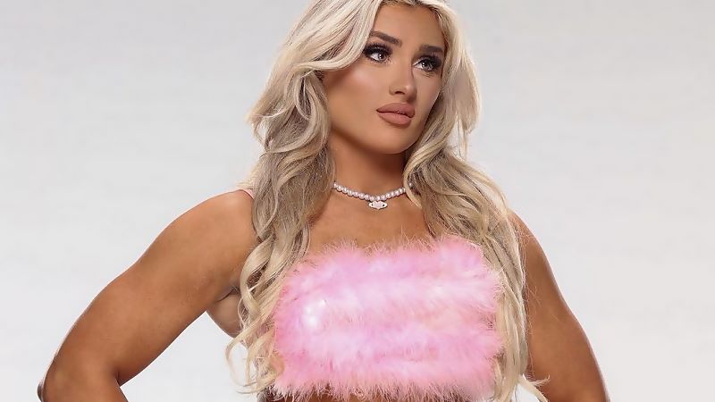 Naomi and Tiffany Stratton Join WWE SmackDown