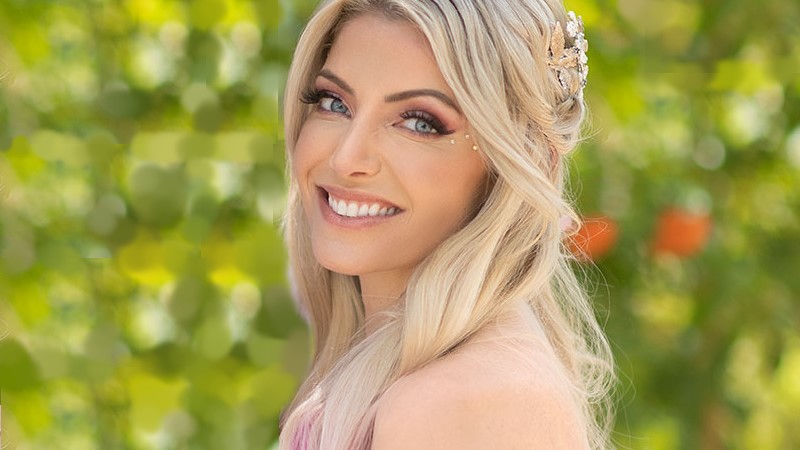 Alexa Bliss Announces She's Pregnant