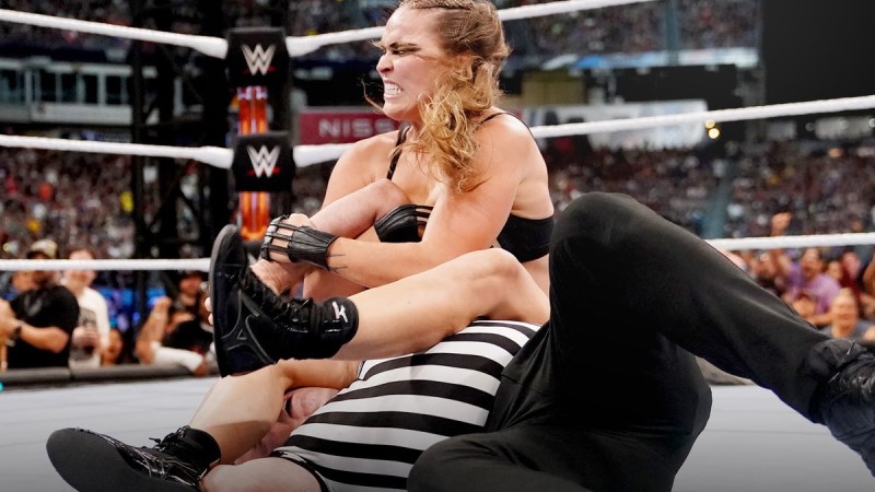 Becky Lynch Says Ronda Rousey "Couldn't Wrestle"