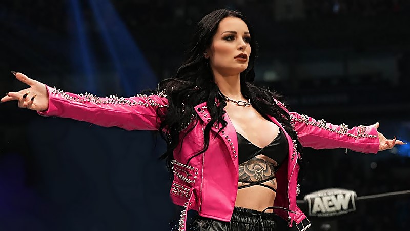 Saraya Signs Multi-Year Contract With AEW