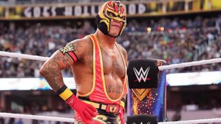 Rey Mysterio Legitimately Injured During WWE RAW Match