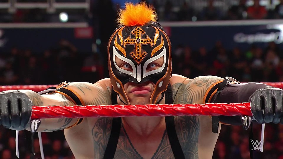 Rey Mysterio Provides Update On His Knee Injury