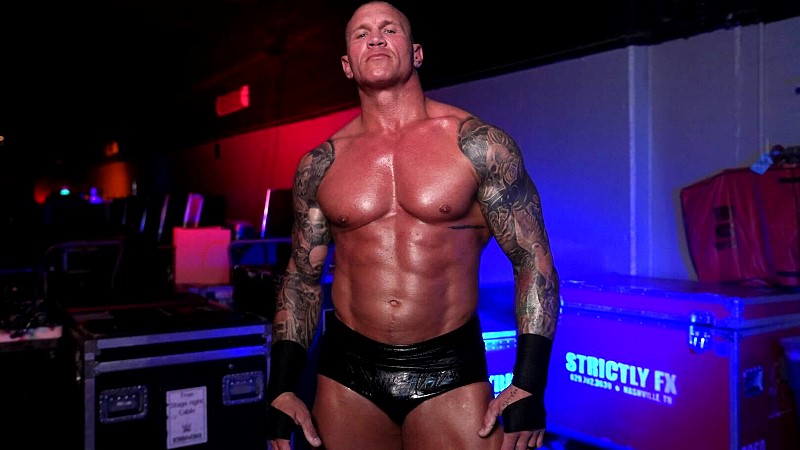 Randy Orton Signs with SmackDown