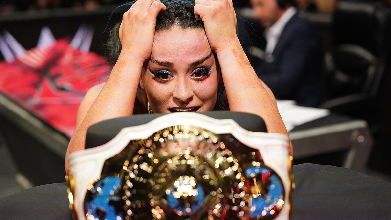 Lyra Valkyria Calls Bayley a Bigger Influence Than Becky Lynch on RAW