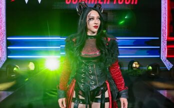 Stephanie Vaquer Hits 1 Million Instagram Followers