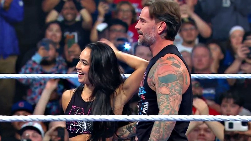 VIDEO: AJ Lee Signs WWE Contract