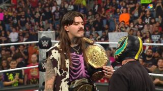 Dominik Mysterio Injured at AAA Guerra de Titanes