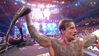 CM Punk Wins Undisputed WWE Championship on RAW in Chicago